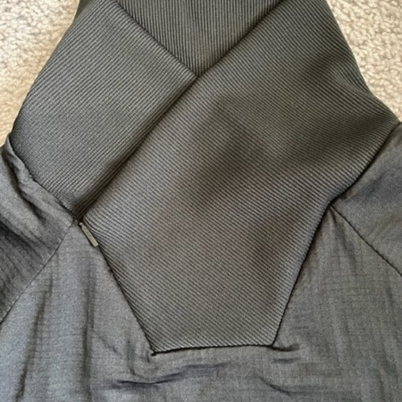 Women's Black Long Sleeve Sweatshirt - NWT - Picture 6 of 6